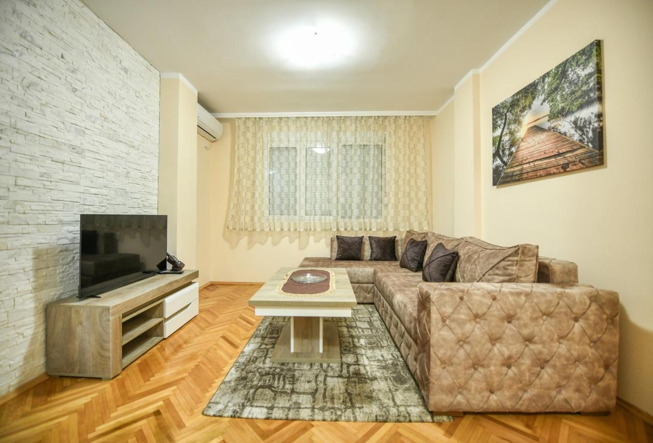 Apartman Centar 2 Podgorica Kültér fotó