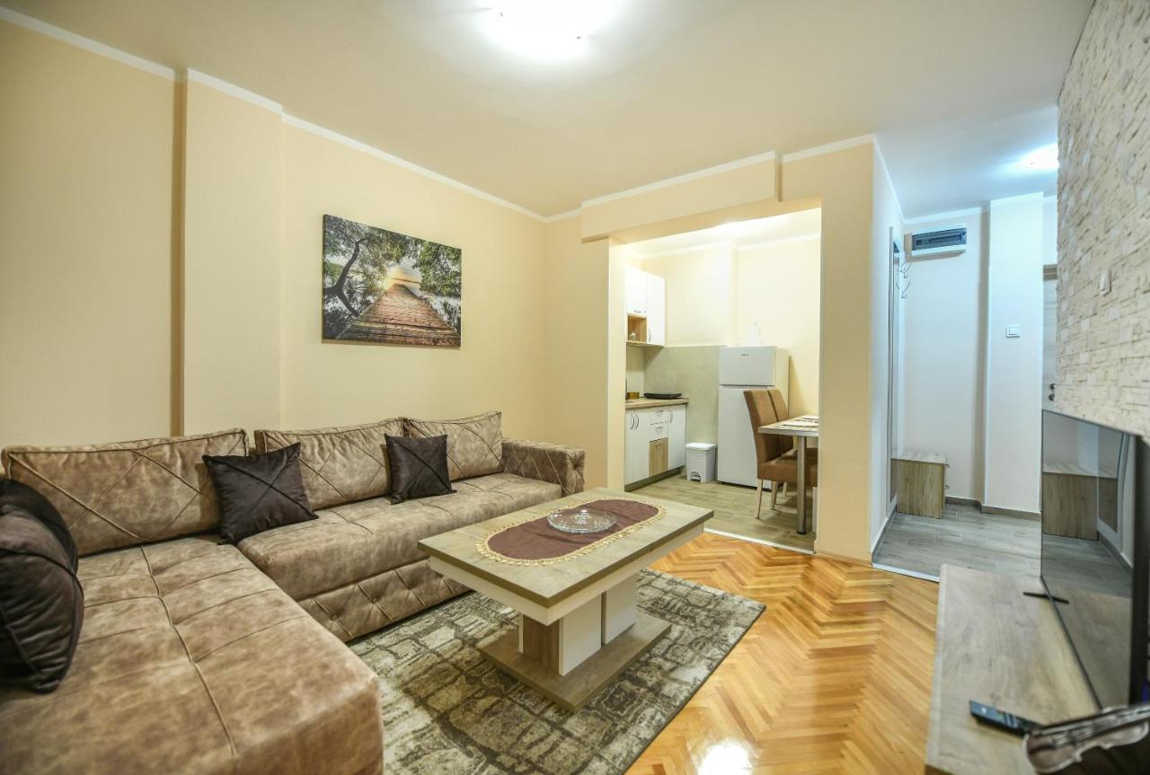 Apartman Centar 2 Podgorica Kültér fotó