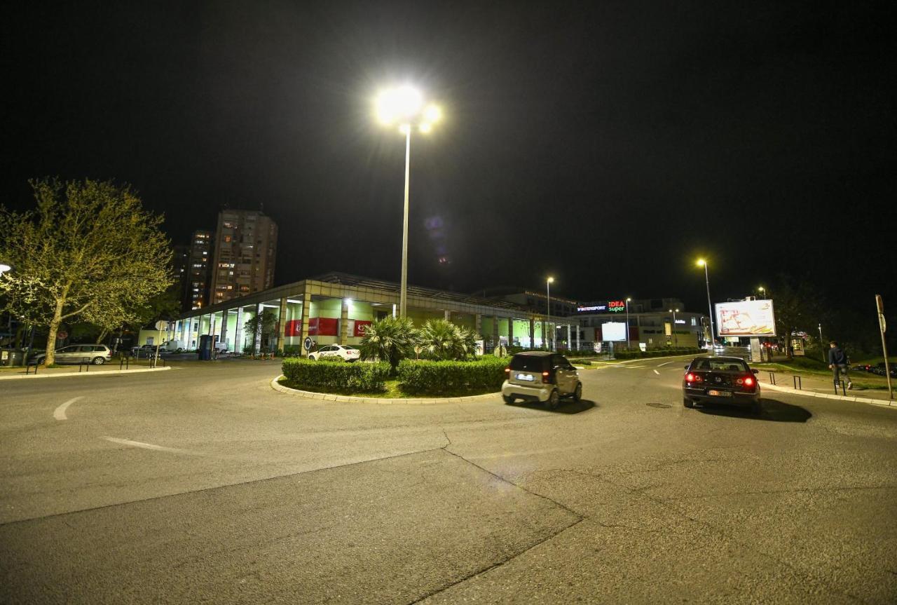 Apartman Centar 2 Podgorica Kültér fotó